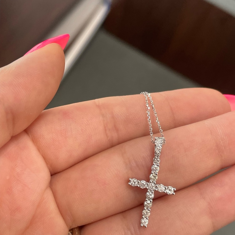 Valentines Day diamond cross necklace💕
